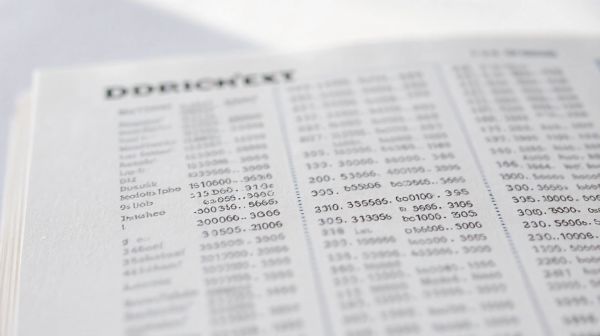 Identifiez facilement des numéros avec un annuaire inversé